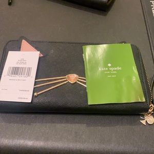 Kate Spade Cat Neda Black  Wallet New with tags